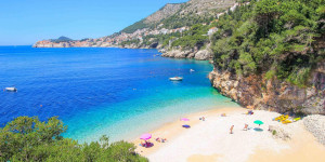 Beitragsbild des Blogbeitrags Sveti Jakov Beach: Must-Visit Beach in Dubrovnik!