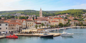Beitragsbild des Blogbeitrags Supetar, Brac: Travel Guide & Best Beaches