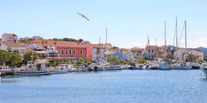 Beitragsbild des Blogbeitrags Jezera: Picturesque Fishing Village on Murter!