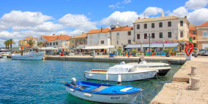 Beitragsbild des Blogbeitrags Biograd na Moru: The White Town by the Sea! 