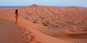 Beitragsbild des Blogbeitrags Merzouga, Morocco: Plan a Desert Tour & Camel Trekking 