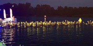 Beitragsbild des Blogbeitrags Out of the Dark – Erlebnis Vollmondschwimmen