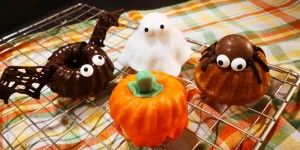 Beitragsbild des Blogbeitrags Gugelhupf für Halloween | Ideen für deine Halloweenparty