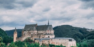 Beitragsbild des Blogbeitrags The best Instagram-Worthy Spots in Luxembourg – The Castle Hunt