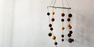 Beitragsbild des Blogbeitrags DIY Filz-Mobile