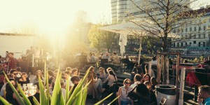 Beitragsbild des Blogbeitrags Cocktails, Liegestühle und Sommerfeeling