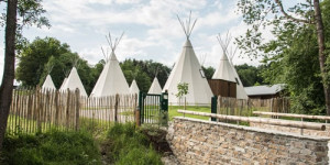 Beitragsbild des Blogbeitrags IKUNA Naturresort – 4*-Tipi-Hotel 