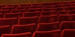Beitragsbild des Blogbeitrags Die Spielplanpräsentation des Theaters in der Josefstadt und der Wiener Kammerspiele 2021/22/23 unter Ksch. Herbert Föttinger 