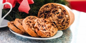 Beitragsbild des Blogbeitrags Es duftet nach Weihnachten! – Kletzenbrot nach Oma’s Rezept