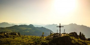 Beitragsbild des Blogbeitrags Der Penkkopf – Rund um mich ein Meer aus Bergen