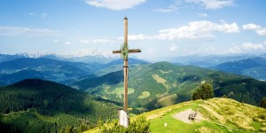 Beitragsbild des Blogbeitrags Das Hochgründeck – Das 300 Gipfel Panorama