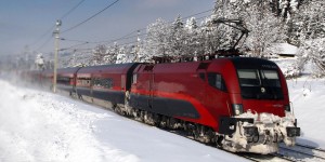 Beitragsbild des Blogbeitrags Mit dem Zug ins pure Skivergnügen – 9 Tipps für eine stressfreie Anreise ins Snow Space Salzburg 