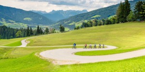 Beitragsbild des Blogbeitrags Drei Berge, drei Gänge und ein Bike unter Strom