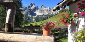 Beitragsbild des Blogbeitrags Rundwanderung durchs Tor im Herbst