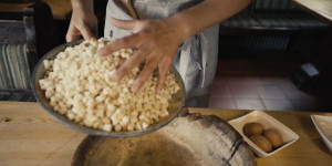 Beitragsbild des Blogbeitrags Eine kleine Knödel-Schule: Geröstete Knödel mit Ei 