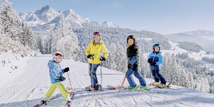 Beitragsbild des Blogbeitrags Wenn Kinder Skifahren lernen…