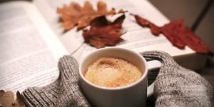 Beitragsbild des Blogbeitrags TOP 10 Strickmodelle, die du diese Saison haben musst
