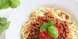 Beitragsbild des Blogbeitrags Spaghetti Bolognese Vegan 