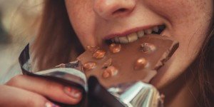 Beitragsbild des Blogbeitrags 5 Schritte, um emotionales Essen loszuwerden
