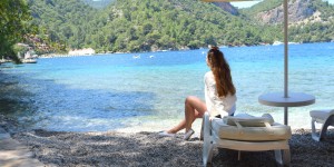Beitragsbild des Blogbeitrags HILLSIDEBEACHCLUB – TRAVEL DREAM 