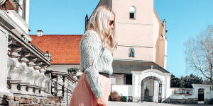 Beitragsbild des Blogbeitrags #fashion - Drei Frühlingsoutfits die Du immer tragen kannst 