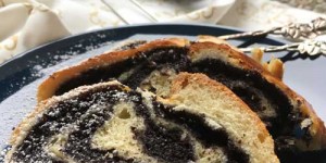 Beitragsbild des Blogbeitrags Rezept für einen selbstgemachten Mohnstrudel