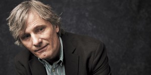 Beitragsbild des Blogbeitrags Viggo Mortensen gibt sein Regie-Debüt mit „Falling“ 