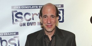 Beitragsbild des Blogbeitrags Krebs: „Scrubs“-Star Sam Lloyd ist todkrank