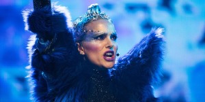 Beitragsbild des Blogbeitrags „Vox Lux“ – Kritik zum Film
