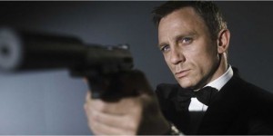 Beitragsbild des Blogbeitrags Bond-Produzentin stellt klar: „007 bleibt männlich“ 