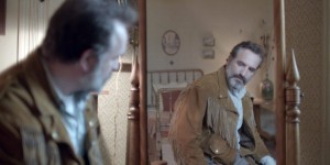 Beitragsbild des Blogbeitrags „Monsieur Killerstyle“: Kritik zum Kinostart