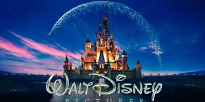 Beitragsbild des Blogbeitrags Todesstoß für die Kinos? Disney will sich auf Streaming fokussieren