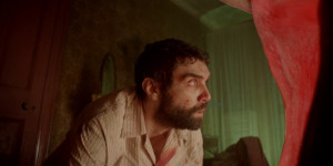 Beitragsbild des Blogbeitrags „Amulet“ – Kritik zum Heimkino-Start