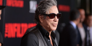 Beitragsbild des Blogbeitrags „Adverse“ und „Man of God“: Mickey Rourke in 2 neuen Filmen