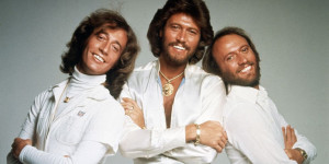 Beitragsbild des Blogbeitrags Kenneth Branagh dreht Film über die Bee Gees