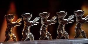 Beitragsbild des Blogbeitrags Cineastische Momente ohne Kino: Berlinale 2021 – Fazit & Gewinner