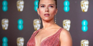 Beitragsbild des Blogbeitrags Black Widow wehrt sich: Scarlet Johansson verklagt Disney 