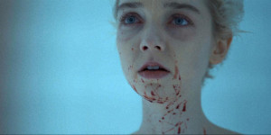 Beitragsbild des Blogbeitrags „Strange Dreams“ – Kritik zum Heimkino-Start