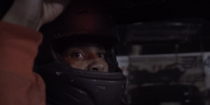 Beitragsbild des Blogbeitrags „Drag Racing als puristisches Manifest“: Interview mit Regisseur Arthur Summereder zu „Motorcity“