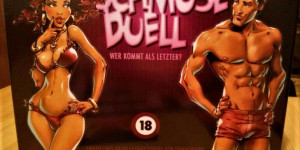 Beitragsbild des Blogbeitrags „Schmuse-Duell“ – Ein Spiel für Erwachsene: Spieletest (sponsored)