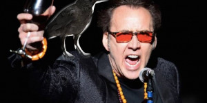 Beitragsbild des Blogbeitrags Nicolas Cage hält sich eine Krähe als Haustier