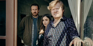 Beitragsbild des Blogbeitrags „Windfall“ – Kritik zum Netflix-Start