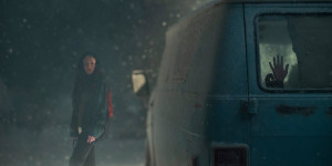 Beitragsbild des Blogbeitrags „No Exit“ – Kritik zum Disney-Start