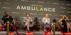 Beitragsbild des Blogbeitrags „Ambulance“ von Michael Bay: Bericht von der Premiere in Berlin 