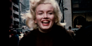 Beitragsbild des Blogbeitrags „Mysterium Marilyn Monroe: Die ungehörten Bänder“ – Kritik zum Netflix-Start 