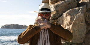 Beitragsbild des Blogbeitrags „Massive Talent“: Kritik zum Kinostart des Films, in dem Nicolas Cage Nicolas Cage spielt