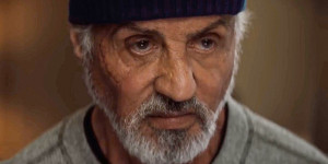 Beitragsbild des Blogbeitrags „Samaritan“: Kritik zum Amazon Prime-Start des Superheldenfilms mit Sylvester Stallone