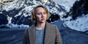 Beitragsbild des Blogbeitrags „Totenfrau“- Bernhard Aichner-Verfilmung startet als Serie bei Netflix: Darum geht es 