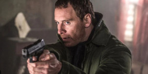 Beitragsbild des Blogbeitrags David Finchers “The Killer” steht in den Startlöchern