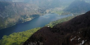 Beitragsbild des Blogbeitrags Bohinj: Wie Sloweniens schönster See vor Overtourism geschützt werden soll 